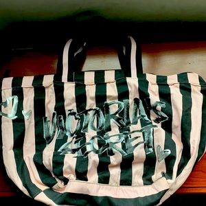 Vitoria secret bag